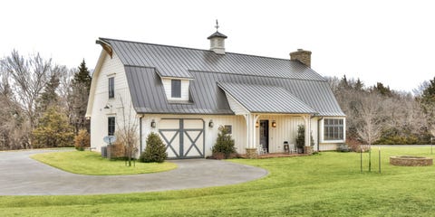 These Gorgeous Country Homes All Have Over 10 Acres of Land These Gorgeous Country Homes All Have Over 10 Acres of Land