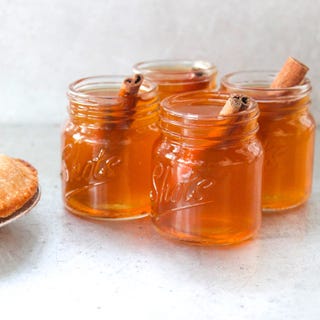 apple-pie-bourbon-shots-delish apple pie bourbon shots