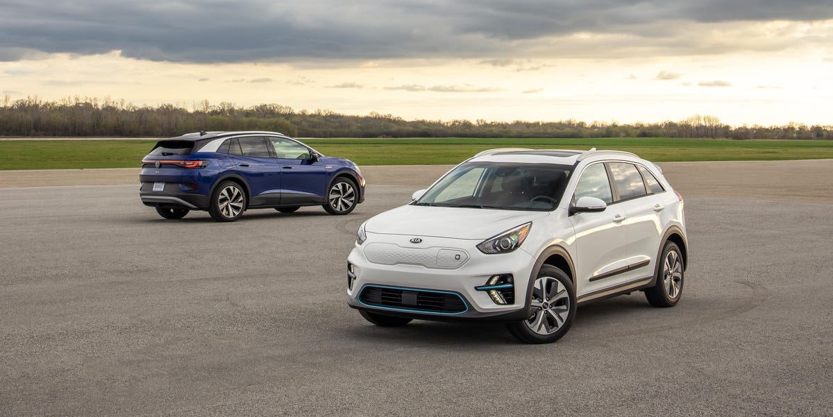 2020 Kia Niro EV vs. 2021 Volkswagen ID.4 Photos - NewsOpener 2020 Kia Niro EV vs. 2021 Volkswagen ID.4 Photos