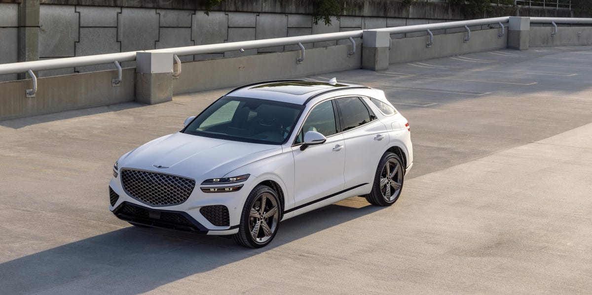 View Photos of the 2022 Genesis GV70 1 View Photos of the 2022 Genesis GV70