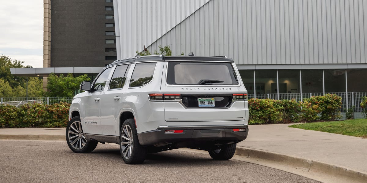 View Photos of the 2022 Jeep Grand Wagoneer - NewsOpener View Photos of the 2022 Jeep Grand Wagoneer