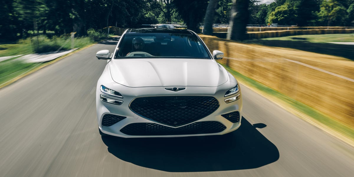 View Photos of the Genesis G70 Shooting Brake 1 View Photos of the Genesis G70 Shooting Brake