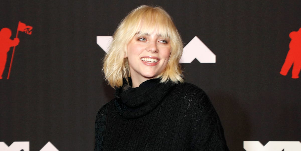Billie Eilish Goes Full Fall in a Black Dress at the VMAs - NewsOpener Billie Eilish Goes Full Fall in a Black Dress at the VMAs
