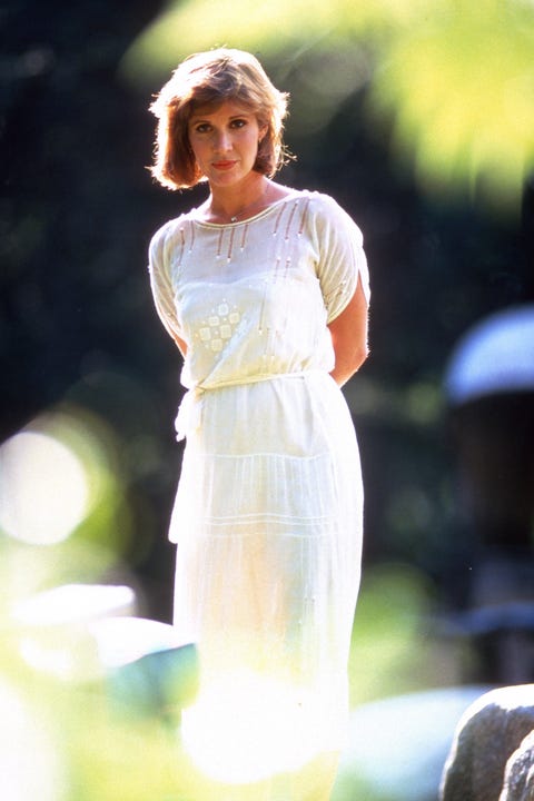 carriefisher,sistercarrie in memoriam: carrie fisher"s most iconic looks