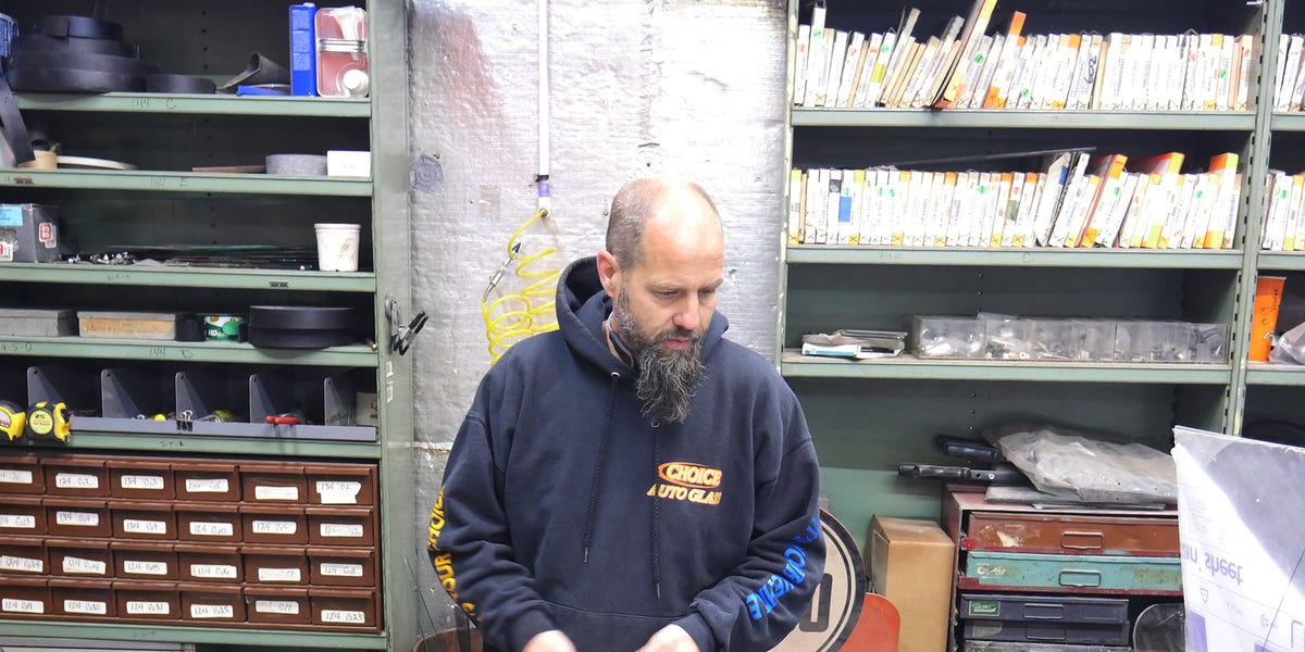 A Windshield Specialist Talks Tints, Frit Bands, and '32 Fords - NewsOpener A Windshield Specialist Talks Tints, Frit Bands, and '32 Fords