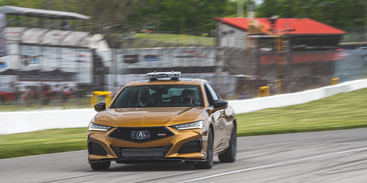 Riding with IndyCar Champ Hélio Castroneves in the 2021 TLX Type S at Mid-Ohio - NewsOpener Riding with IndyCar Champ Hélio Castroneves in the 2021 TLX Type S at Mid-Ohio