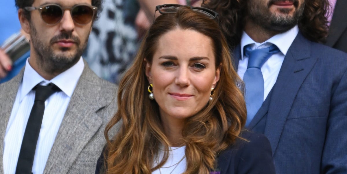 Kate Middleton Self-Isolating After Coming into Contact with Person Who Tested Positive for COVID-19 1 Kate Middleton Self-Isolating After Coming into Contact with Person Who Tested Positive for COVID-19