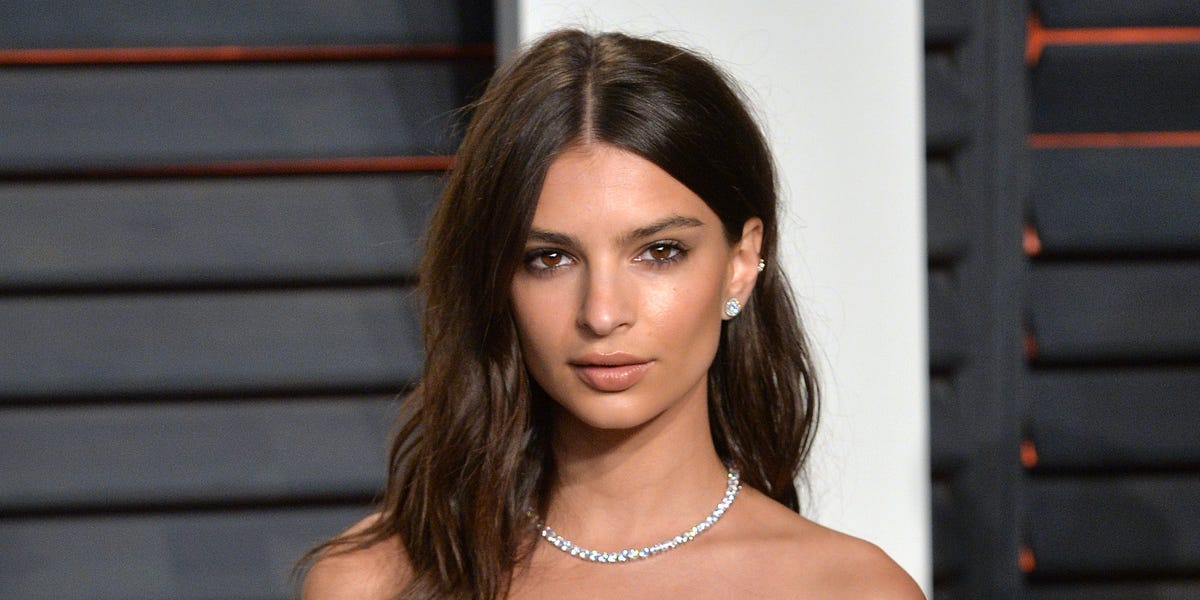Emily Ratajkowski Responds to Trolls Calling Her a "Shitty" Mom 1 Emily Ratajkowski Responds to Trolls Calling Her a "Shitty" Mom