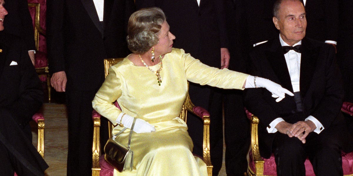 This Unearthed Viral Clip Shows the Royals Being Totally Real and Unfiltered at a Cocktail Party 1 This Unearthed Viral Clip Shows the Royals Being Totally Real and Unfiltered at a Cocktail Party