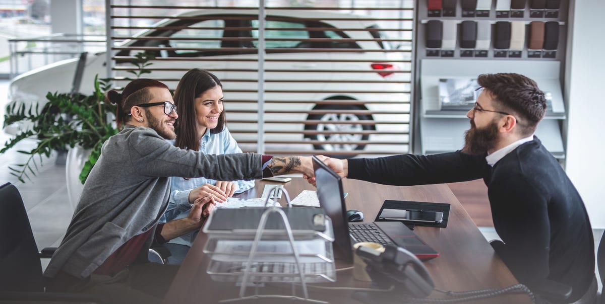 How to Buy or Lease a New Car - NewsOpener How to Buy or Lease a New Car