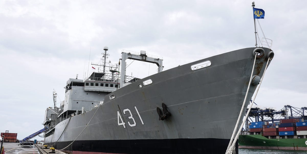 Iran's Largest Warship Mysteriously Caught Fire and Sank 1 Iran's Largest Warship Mysteriously Caught Fire and Sank
