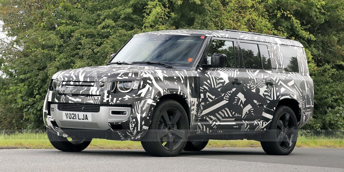 Land Rover Plots Defender Expansion with LWB, High-End Models - NewsOpener Land Rover Plots Defender Expansion with LWB, High-End Models