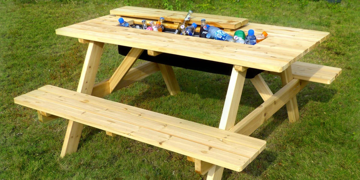 This Picnic Table Has a Built-In Cooler, So You’ll Always Have Cold Drinks in Arm’s Reach 1 This Picnic Table Has a Built-In Cooler, So You’ll Always Have Cold Drinks in Arm’s Reach