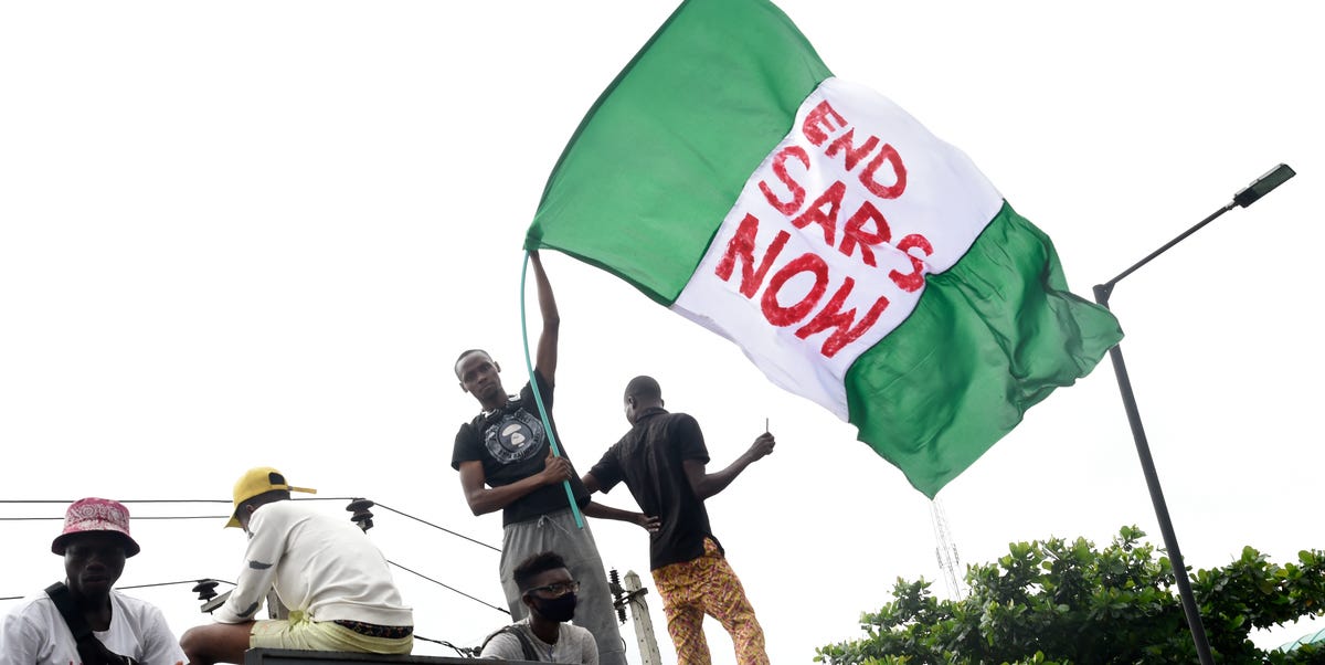 What to Know About #EndSARS, the Nigerian Protests Calling for an End to Police Brutality - NewsOpener What to Know About #EndSARS, the Nigerian Protests Calling for an End to Police Brutality