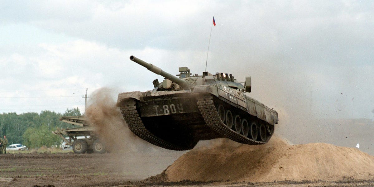 The 5 Absolute Worst Tanks in the World 1 The 5 Absolute Worst Tanks in the World