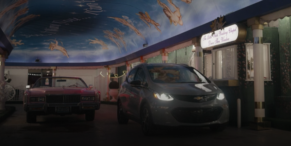HBO Series 'Hacks' Doesn't Quite Get How Electric Cars Work (or Sound) - NewsOpener HBO Series 'Hacks' Doesn't Quite Get How Electric Cars Work (or Sound)