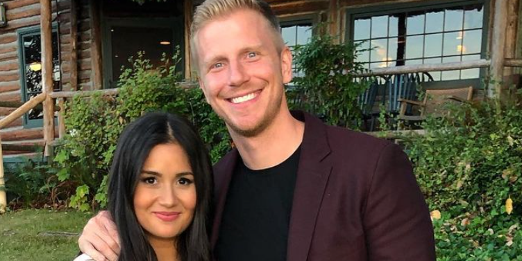 Former Bachelor Sean Lowe Is "Boycotting" the Franchise After Chris Harrison Exit 1 Former Bachelor Sean Lowe Is "Boycotting" the Franchise After Chris Harrison Exit