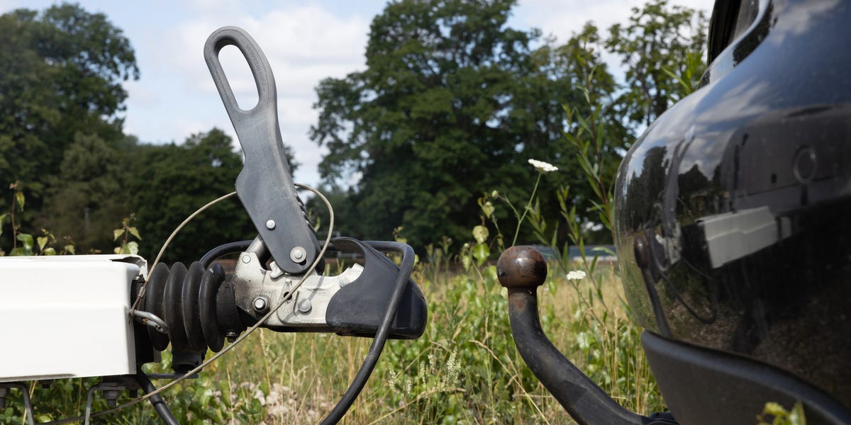 Your Guide to a Gooseneck Hideaway Hitch 1 Your Guide to a Gooseneck Hideaway Hitch