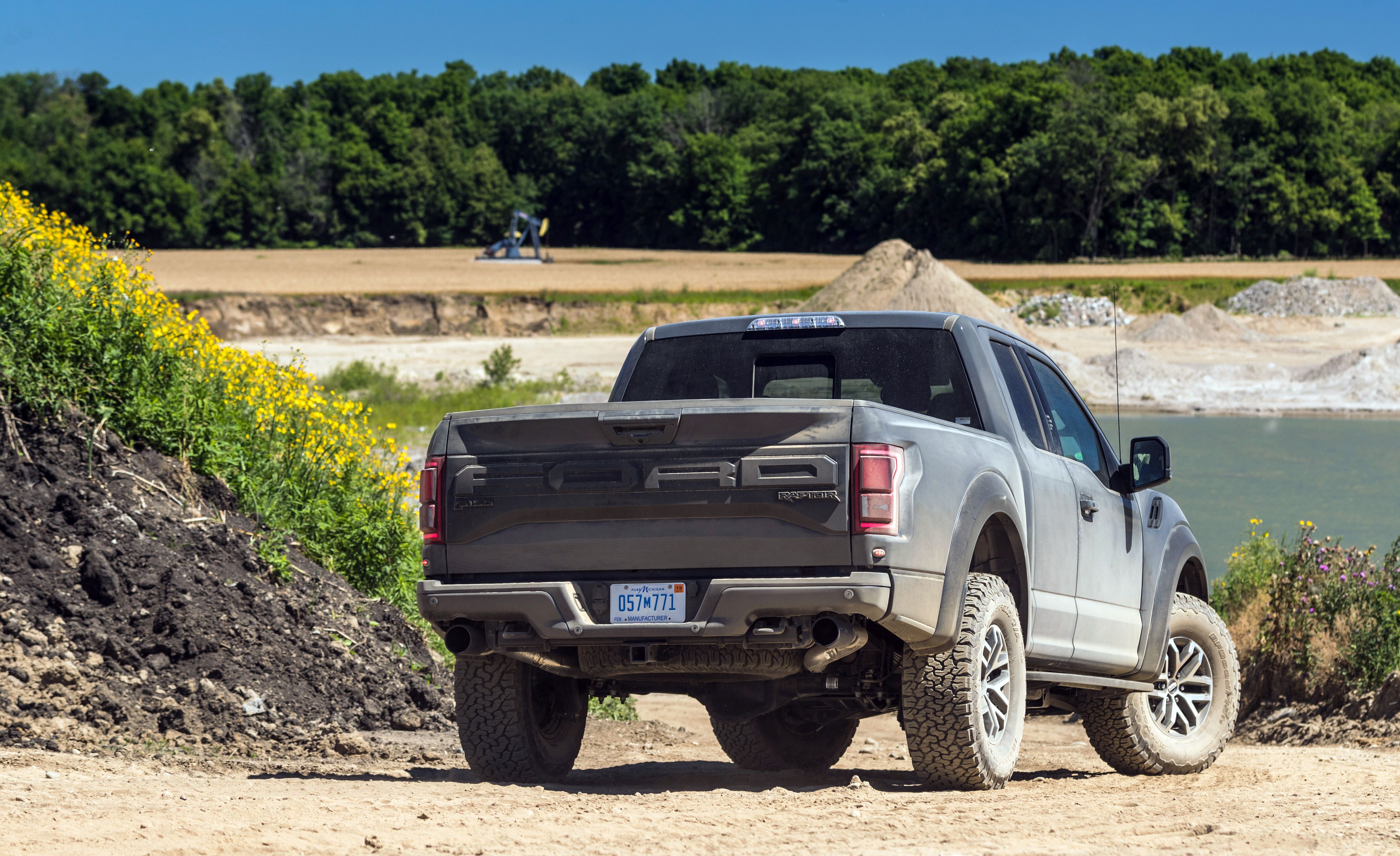 Ford F Raptor Features And Specs