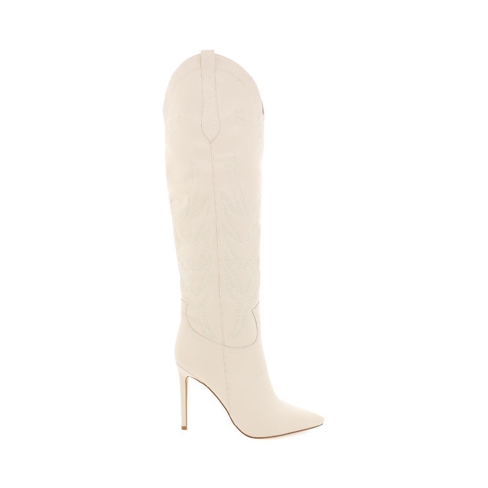 Elaine in ivory Elaine in ivory