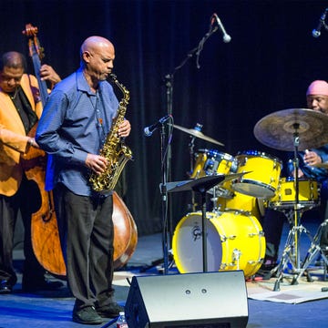 ATA020218bakery_img01 Buster Williams’ Something More Quartet performs at a Jazz Bakery show.