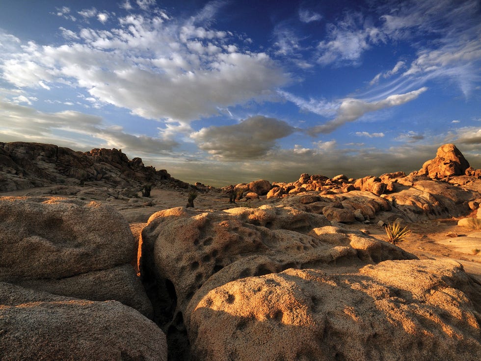 Cougar Buttes plutonic granite formations, Lucerne Valley.