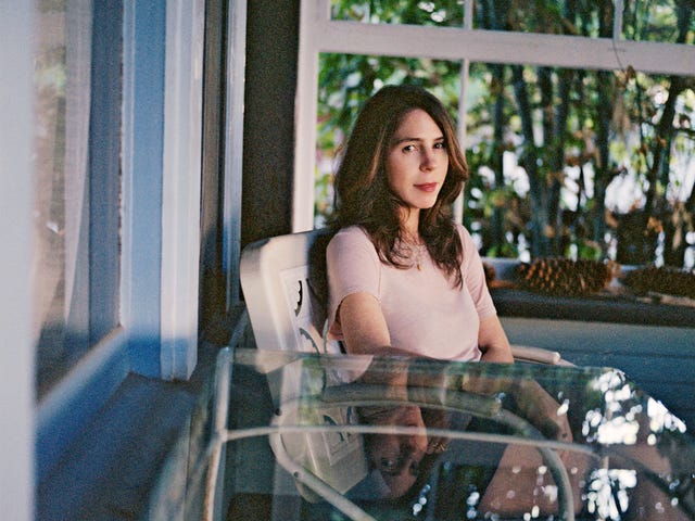 rachel kushners new novel the mars room, chronicles gritty life in a women’s prison, with a focus on one inmate’s story in and out of jail