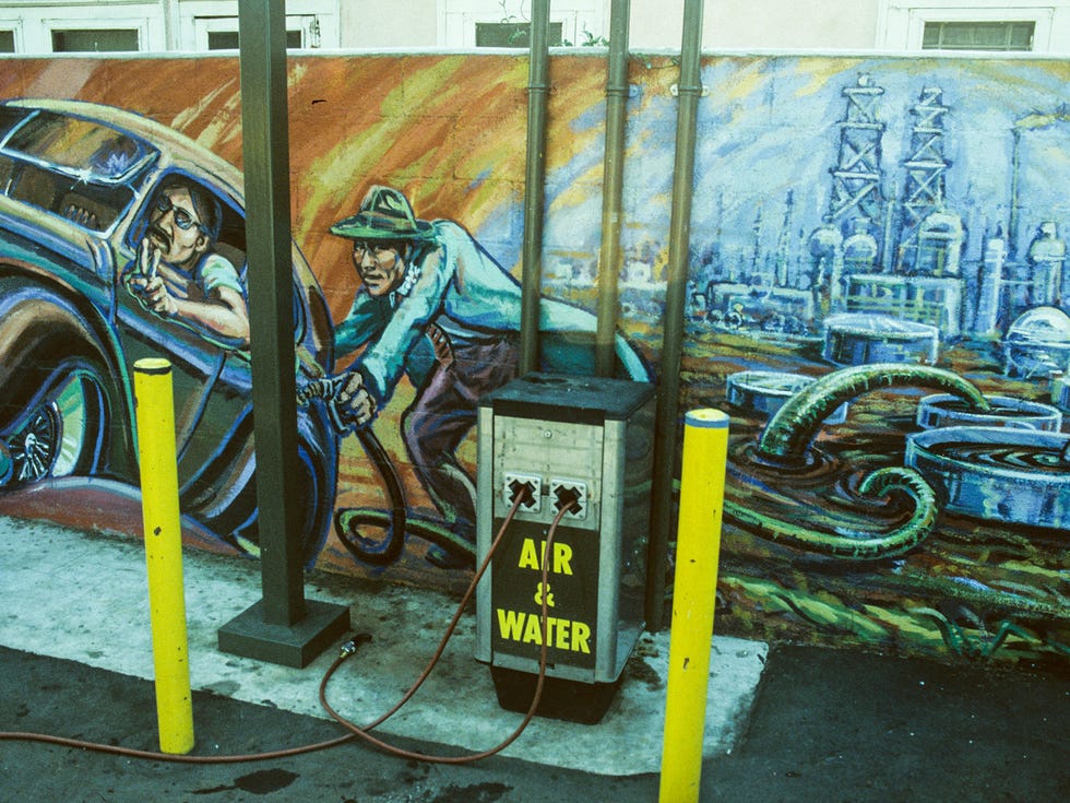 ATA080918murals Img09 Detail from "Filling Up on Ancient Energies" by East Los Streetscapers, 1980.