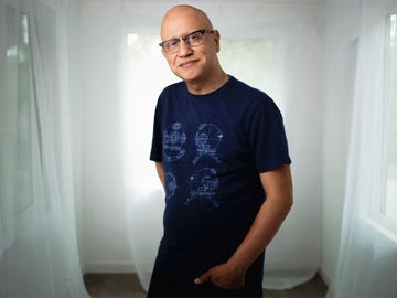 In his first nonfiction book, Cruising, Southern California novelist Alex Espinoza examines a misunderstood aspect of gay male culture—through both a personal and a historical lens.