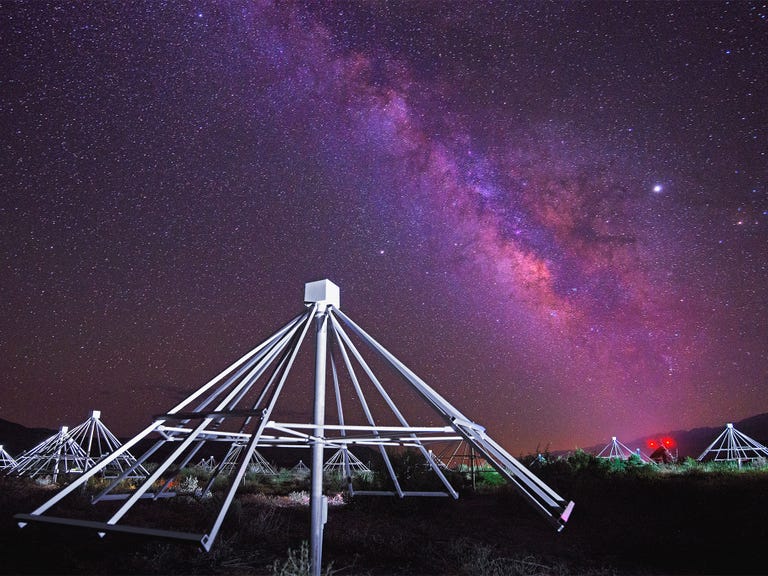 hundreds of inexpensively made antennae tuned into the cosmos look for radio waves from potentially habitable planets at caltech’s owens valley radio observatory near big pine, california