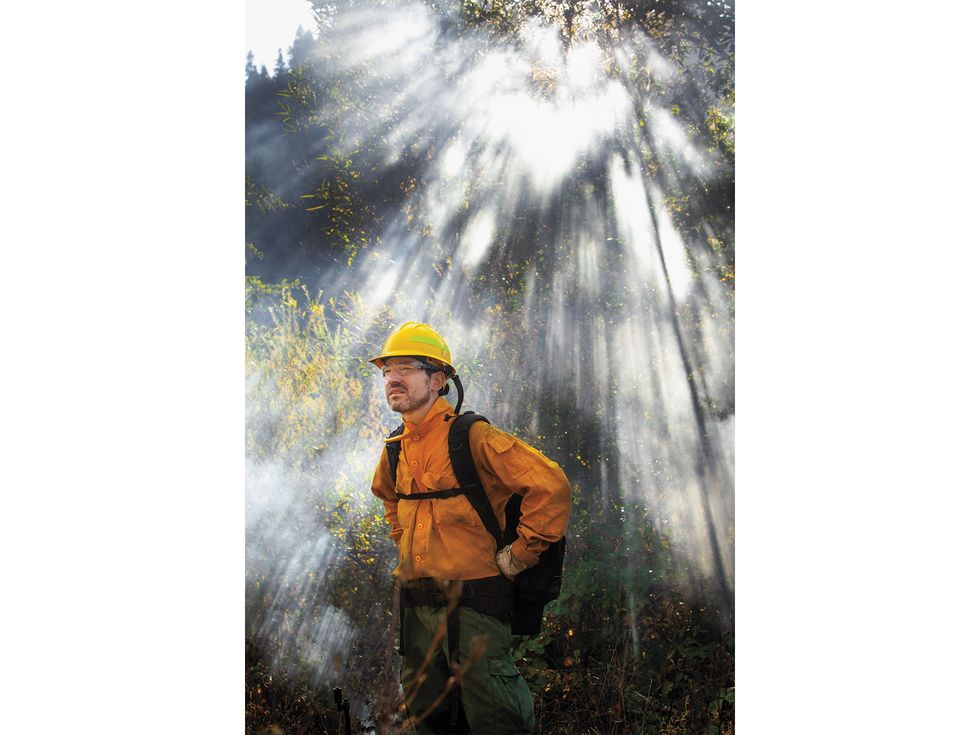 Park ranger Alberto Sarta came from Aragon, Spain, to join a TREX burn and to learn how the forest management techniques of California’s indigenous people can help prevent destructive wildfires.