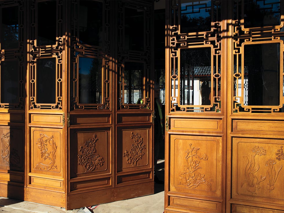 Fifty-one artisans from China spent six months on-site to add details at every turn.