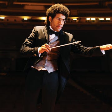 ATA033120payare_img01 Rafael Payare, known for his energetic stage presence, conducts the San Diego Symphony.