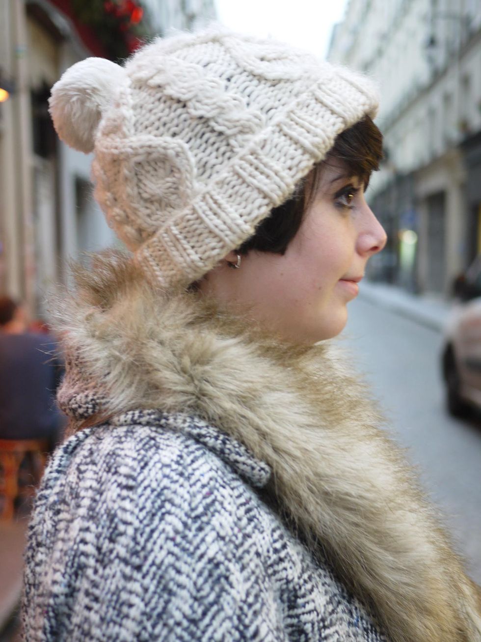 Lip, Winter, Textile, Outerwear, Fur clothing, Street, Street fashion, Wool, Headgear, Natural material, 