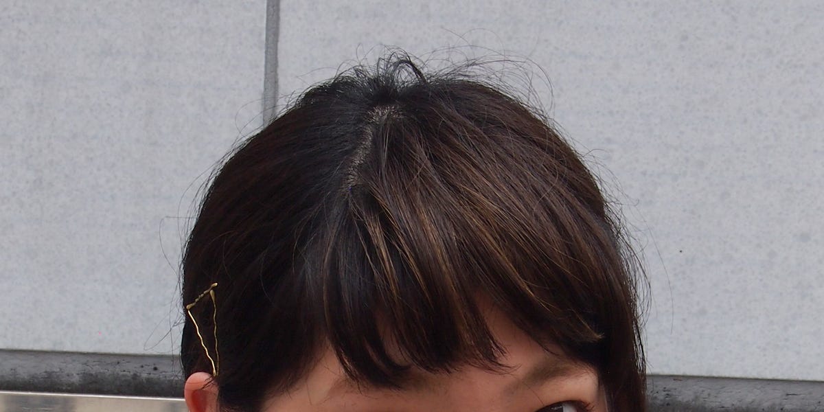 実は簡単 アシメなまとめ髪 実は簡単 アシメなまとめ髪