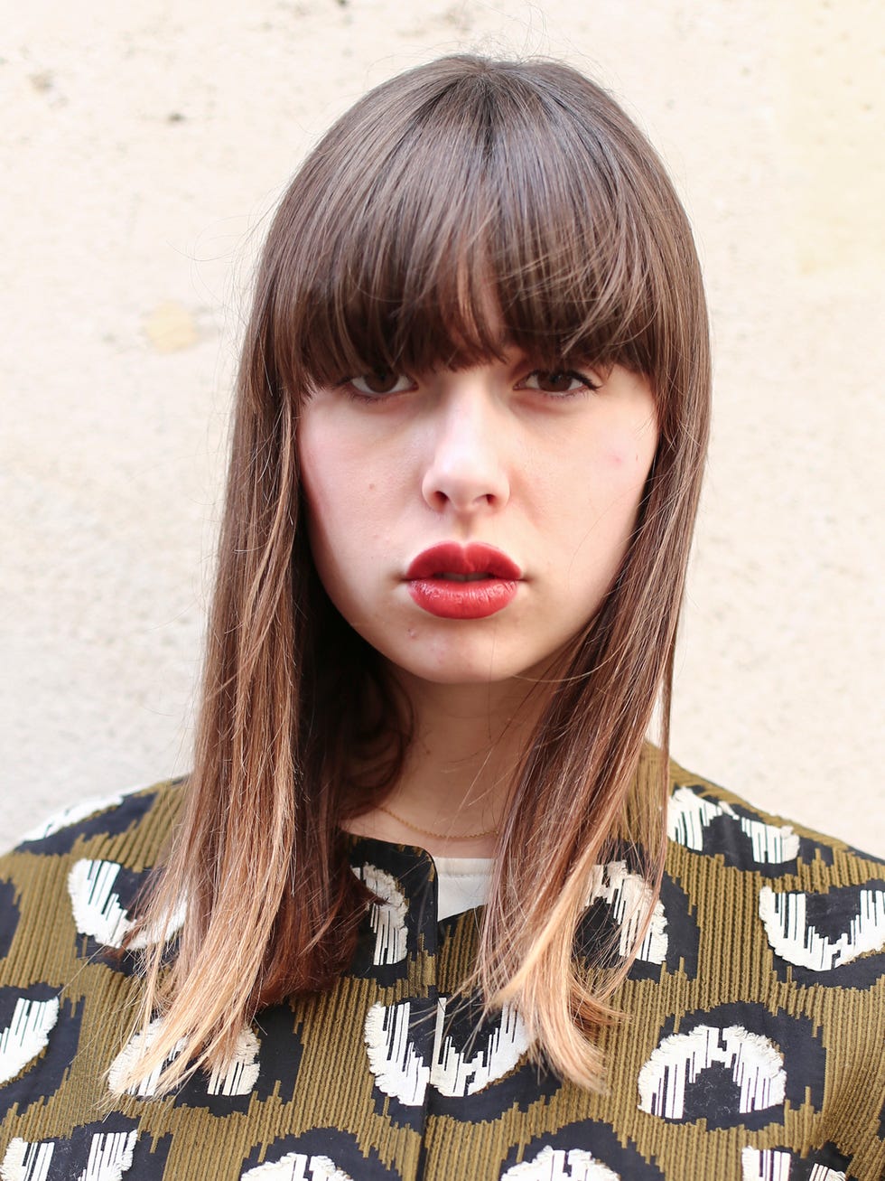 Lip, Hairstyle, Bangs, Style, Collar, Pattern, Jaw, Eyelash, Step cutting, Beauty, 