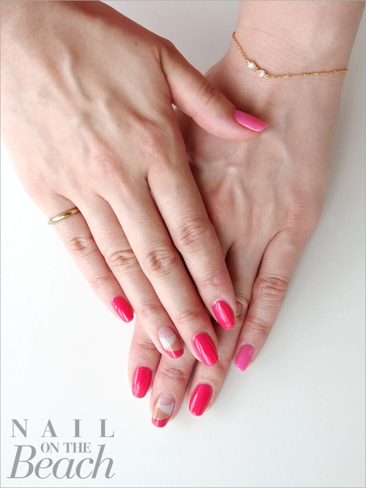 Finger, Skin, Nail, Red, Jewellery, Pink, Fashion accessory, Nail care, Magenta, Fashion, 