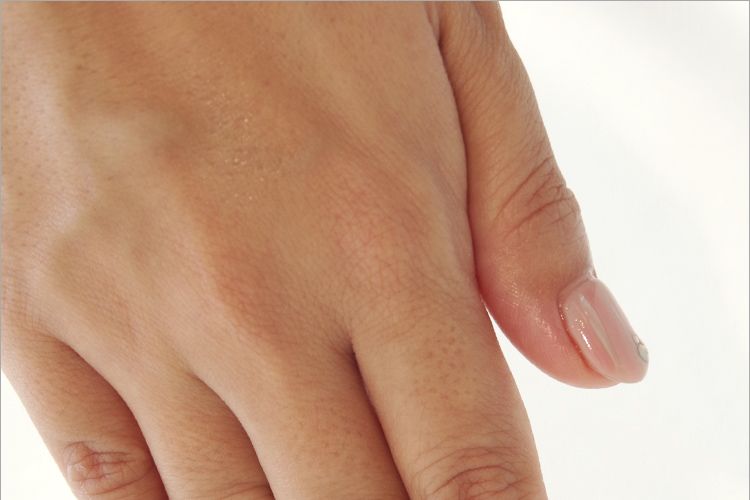 Finger, Skin, Nail, Nail care, Manicure, Nail polish, Thumb, Close-up, Flesh, Silver, 