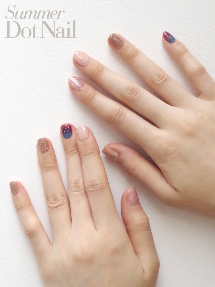 Finger, Skin, Nail, White, Nail care, Manicure, Nail polish, Beige, Material property, Thumb, 