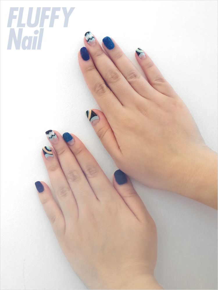 Blue, Finger, Skin, Nail, Nail care, Nail polish, Manicure, Beige, Design, Close-up, 