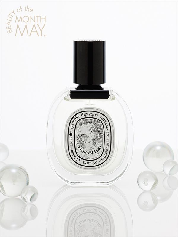 Product, Fluid, Glass, Bottle, White, Perfume, Style, Glass bottle, Grey, Circle, 