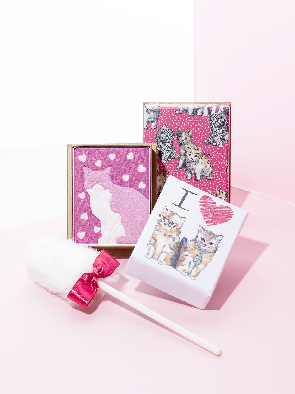 Pink, Magenta, Paper product, Small to medium-sized cats, Peach, Felidae, Creative arts, Paper, Cat, 