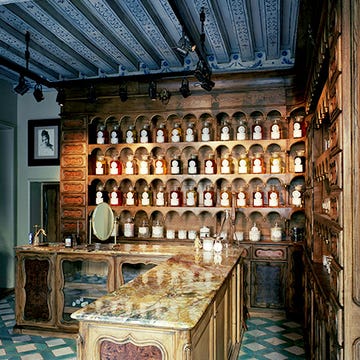 Floor, Shelf, Collection, Distilled beverage, Shelving, Cabinetry, Bottle, Stool, Wine rack, Tile, 