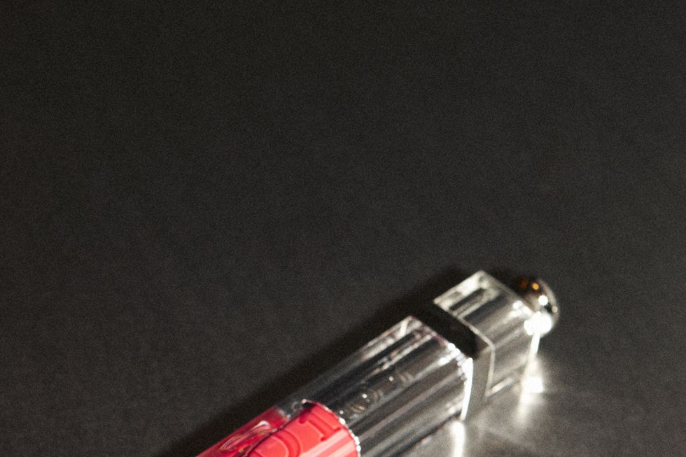 Stationery, Lipstick, Material property, Rectangle, Still life photography, Silver, Office supplies, Cosmetics, Lighter, 
