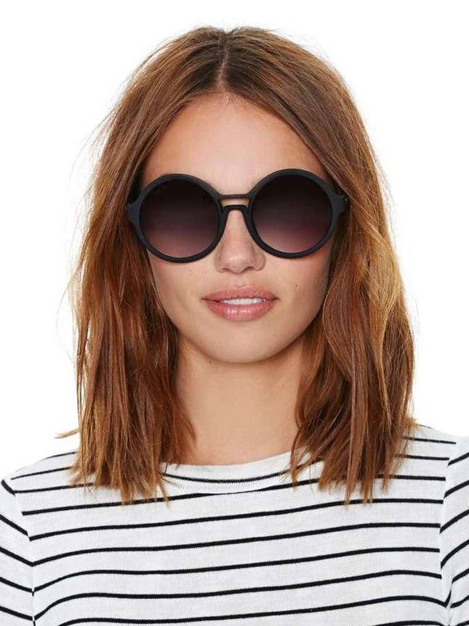 Eyewear, Sunglasses, Hair, Glasses, Face, Hairstyle, Cool, Vision care, Chin, Hair coloring, 