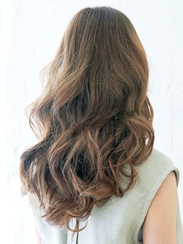 Brown, Hairstyle, Shoulder, Style, Long hair, Brown hair, Blond, Back, Hair coloring, Liver, 