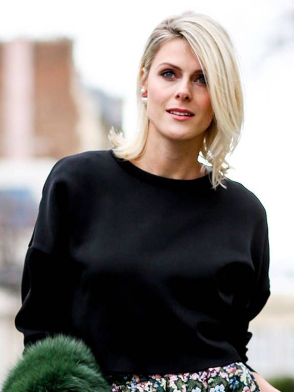 Hair, Clothing, Black, Blond, Shoulder, Beauty, Hairstyle, Fashion, Skin, Dress, 