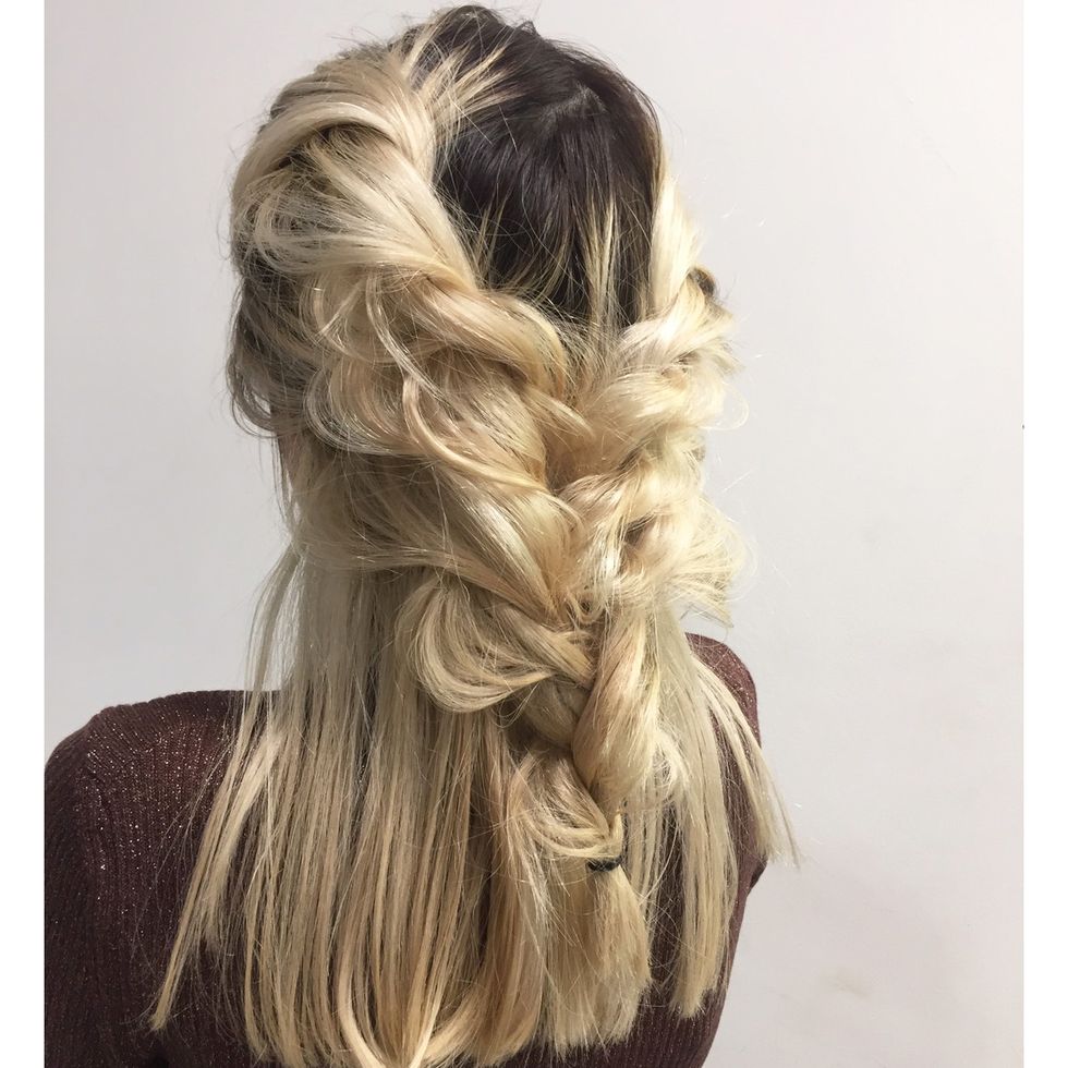 Hairstyle, Style, Hair accessory, Braid, Long hair, Beauty, Neck, Blond, Hair coloring, Brown hair, 