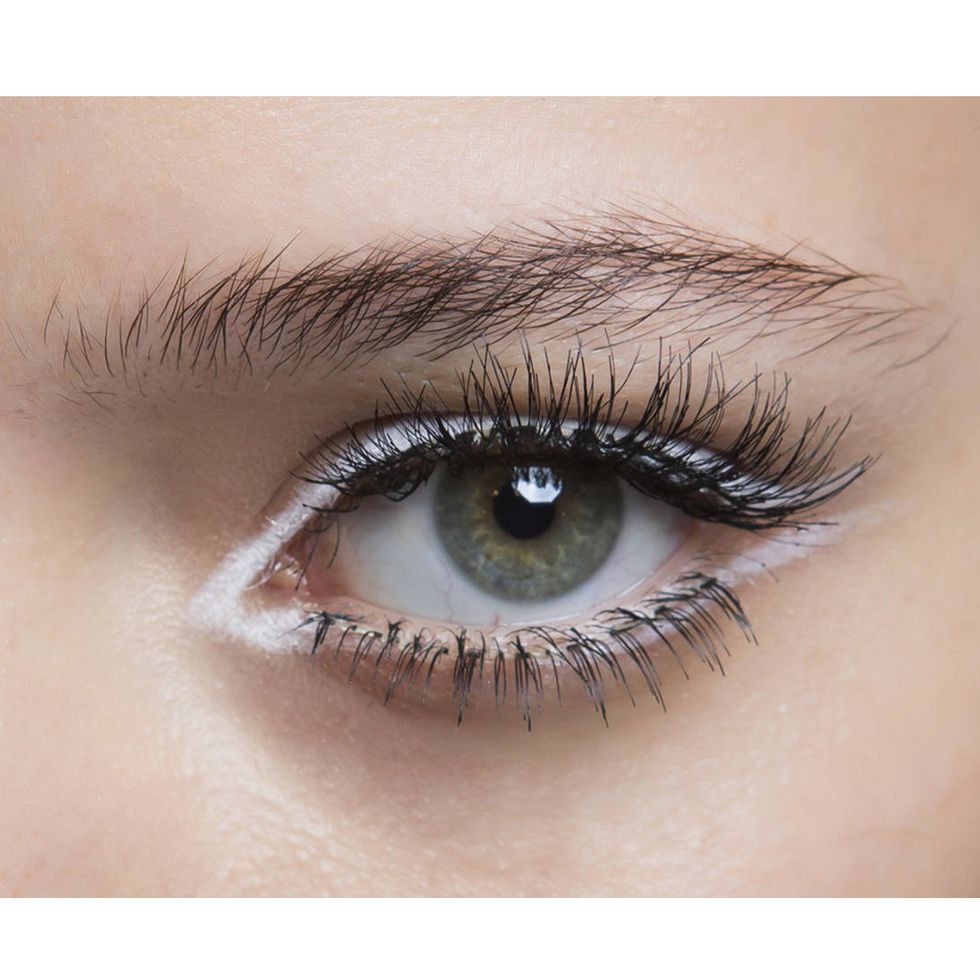 Eyebrow, Eyelash, Eye, Face, Skin, Iris, Close-up, Organ, Eyelash extensions, Cosmetics, 
