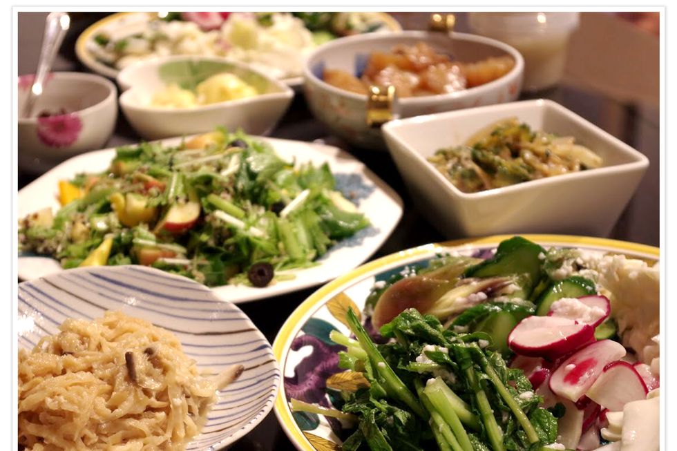 Food, Cuisine, Dishware, Tableware, Salad, Dish, Bowl, Meal, Ingredient, Produce, 